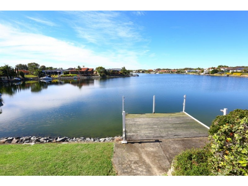 140 Monterey Keys Drive, Helensvale QLD 4212