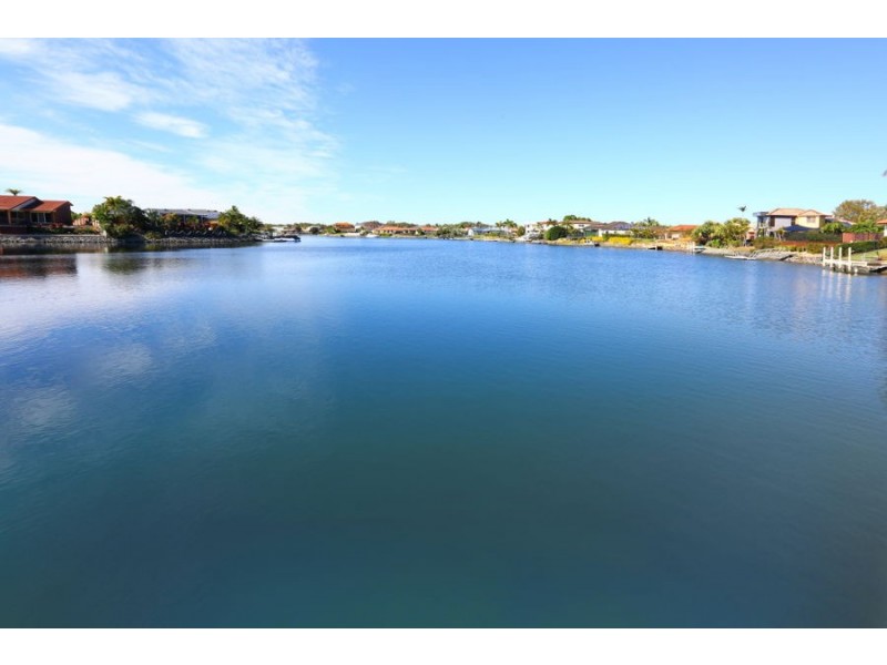 140 Monterey Keys Drive, Helensvale QLD 4212