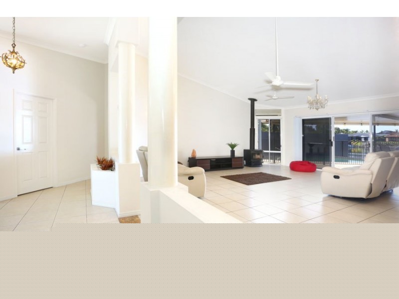 140 Monterey Keys Drive, Helensvale QLD 4212