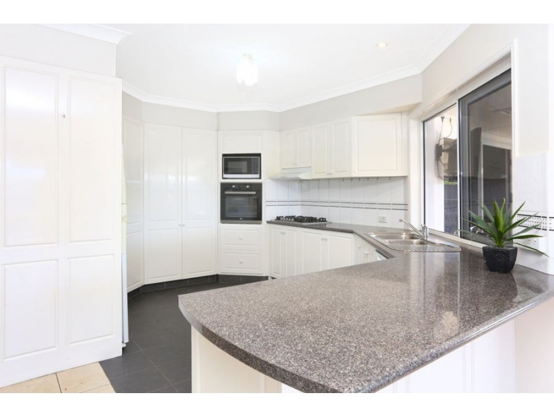 140 Monterey Keys Drive, Helensvale QLD 4212