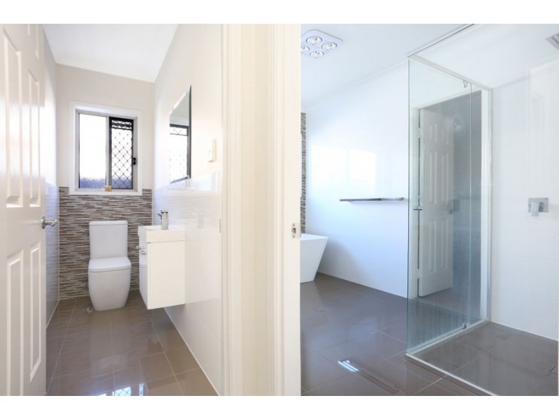 140 Monterey Keys Drive, Helensvale QLD 4212