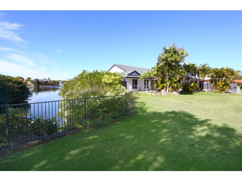 140 Monterey Keys Drive, Helensvale QLD 4212