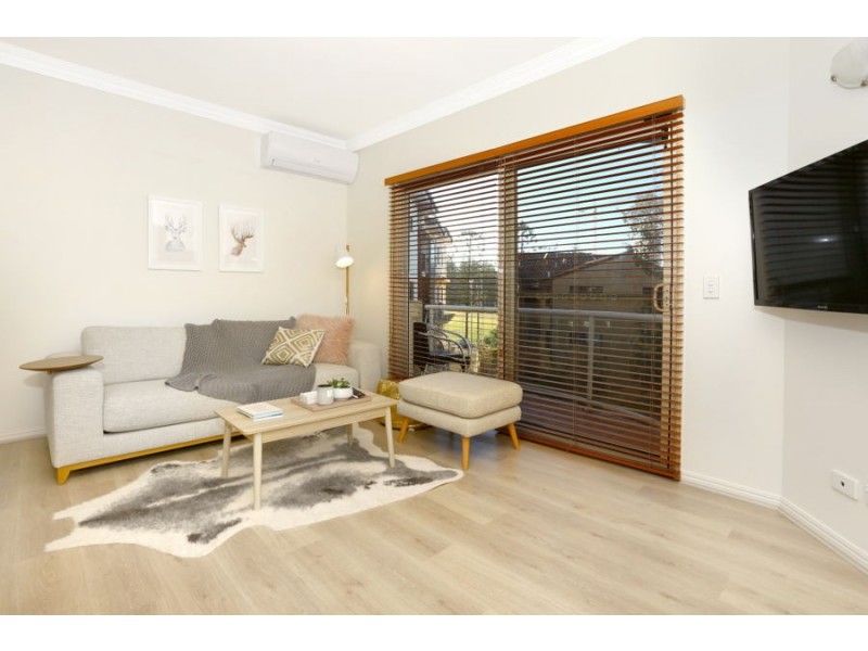 5/4 St Kilda Avenue, Broadbeach QLD 4218