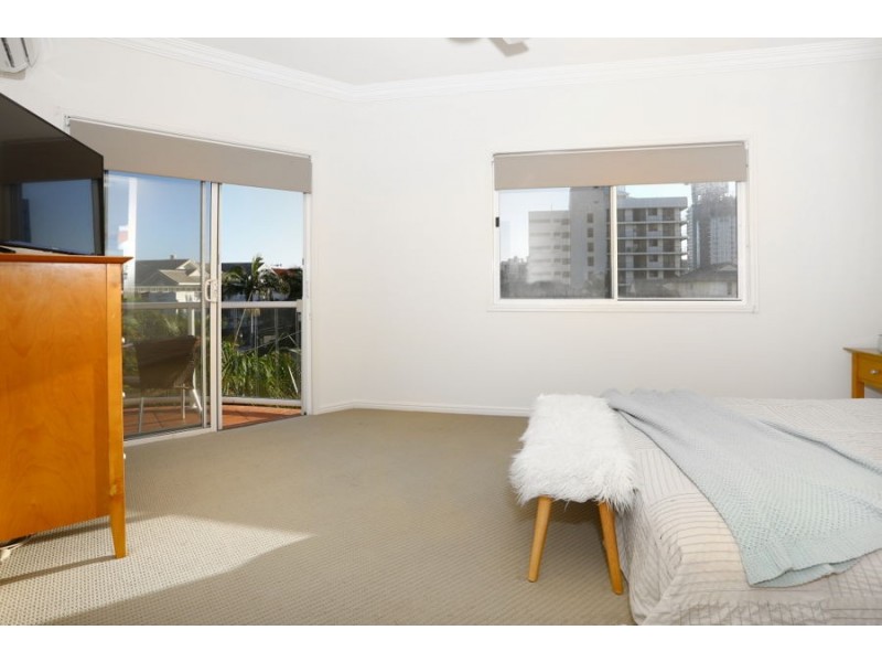 5/4 St Kilda Avenue, Broadbeach QLD 4218