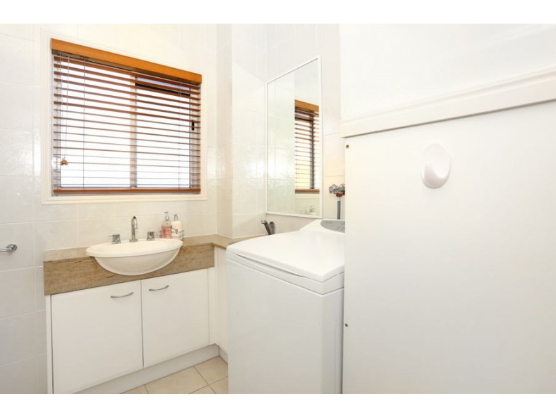 5/4 St Kilda Avenue, Broadbeach QLD 4218