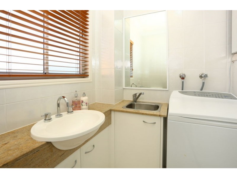 5/4 St Kilda Avenue, Broadbeach QLD 4218