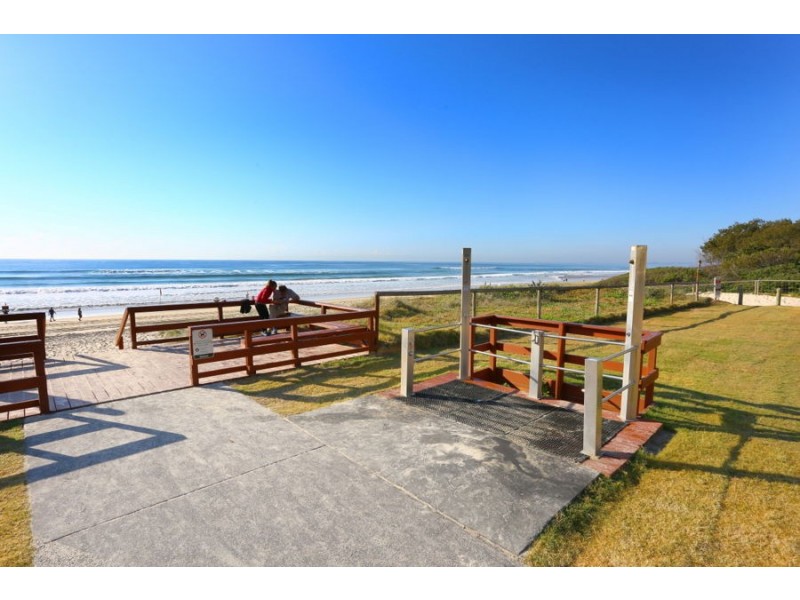 5/4 St Kilda Avenue, Broadbeach QLD 4218