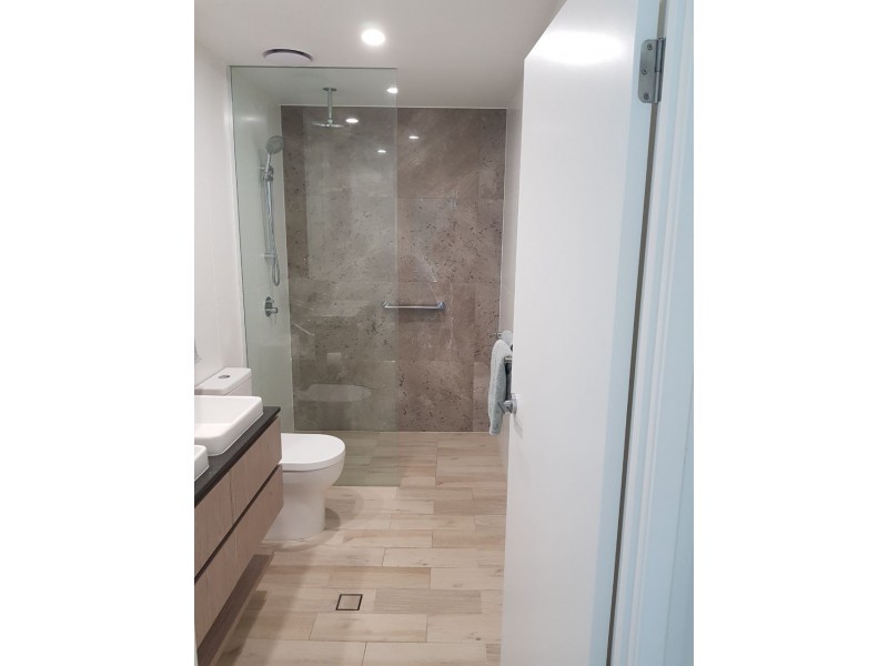 10505/7 Wharf Street, Hamilton QLD 4007