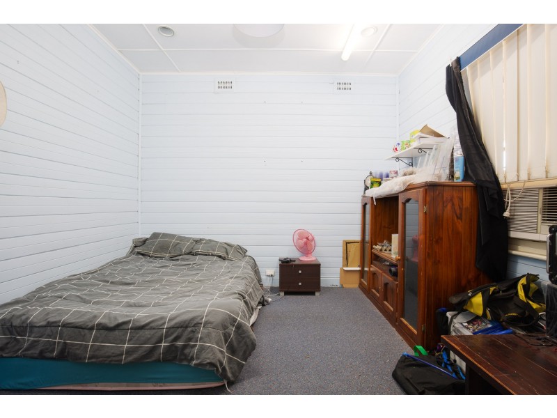 16 Cumberland Street, Cessnock NSW 2325