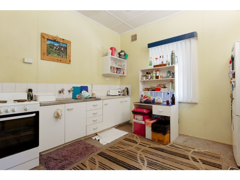 16 Cumberland Street, Cessnock NSW 2325