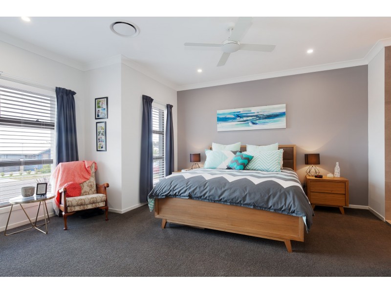 17 Kinnavane Road, North Rothbury NSW 2335