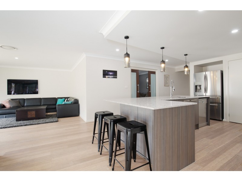 18 Ainsworth Cresent, North Rothbury NSW 2335