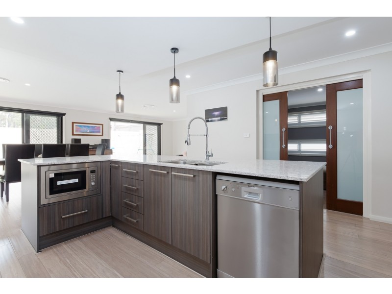 18 Ainsworth Cresent, North Rothbury NSW 2335