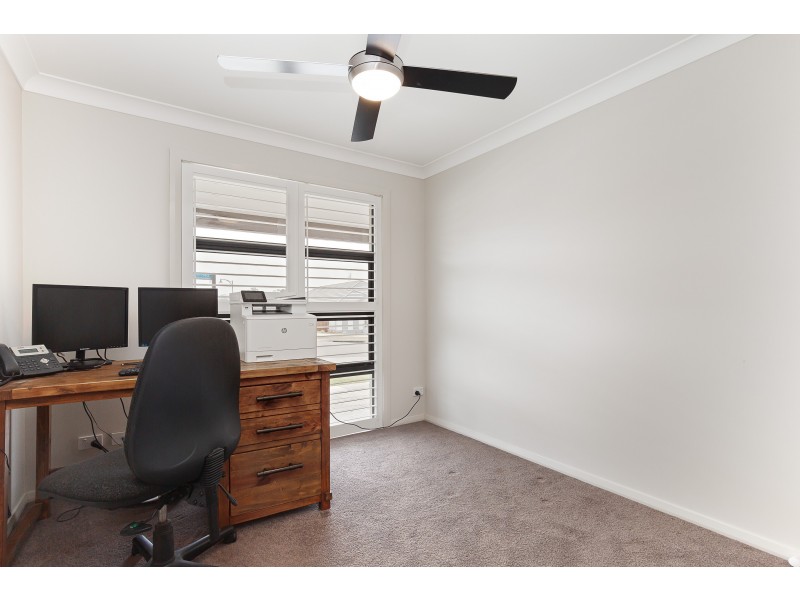 18 Ainsworth crescent, North Rothbury NSW 2335