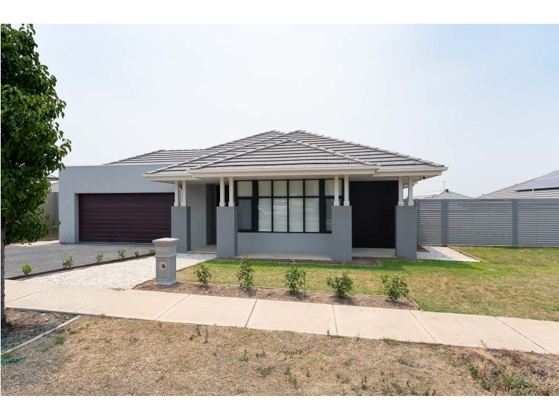 3 Ainsworth Cresent, North Rothbury NSW 2335