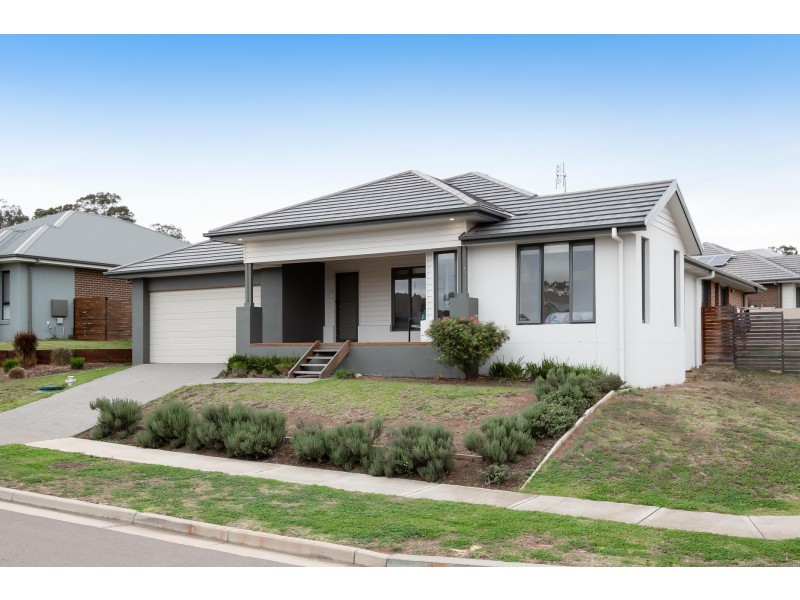 6 Abberton Parkway, North Rothbury NSW 2335