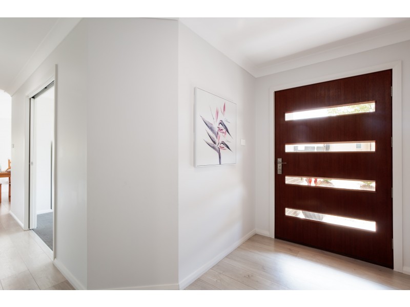 77 Portland Drive, Cameron Park NSW 2285