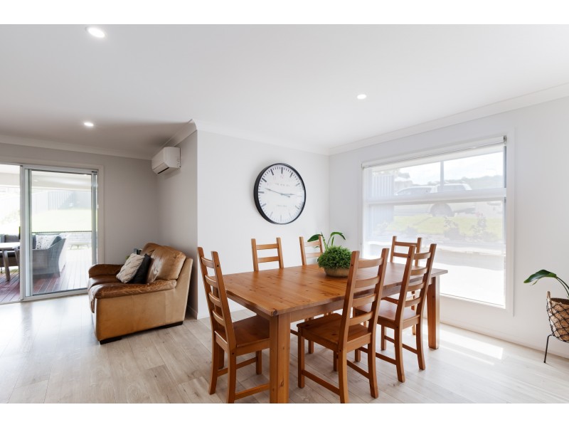 77 Portland Drive, Cameron Park NSW 2285