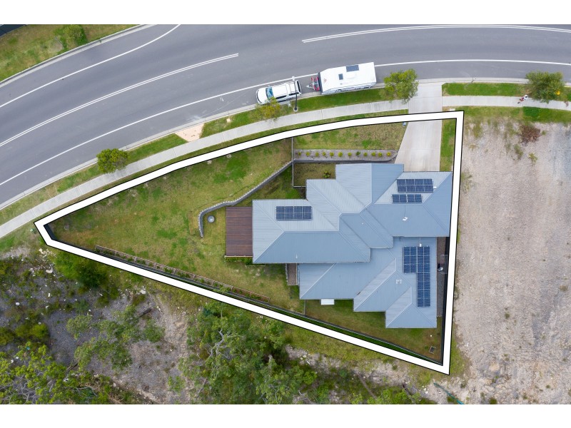 77 Portland Drive, Cameron Park NSW 2285