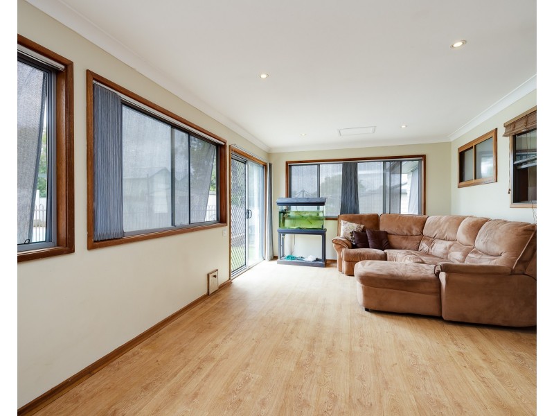 35 Northumberland Street, Neath NSW 2326