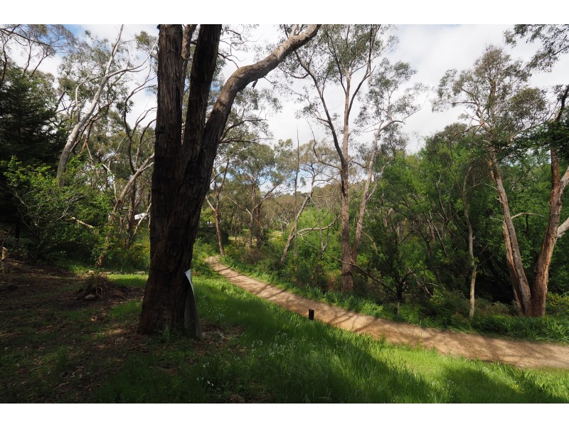 5 Honeysuckle Lane, Bridgewater SA 5155