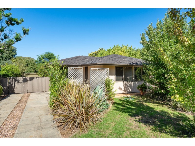 6 James Street, Mount Barker SA 5251