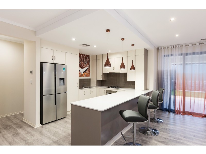 14 Amblemead Drive, Mount Barker SA 5251