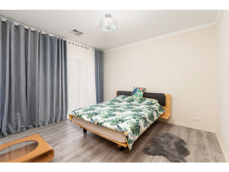 14 Amblemead Drive, Mount Barker SA 5251