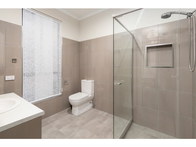 14 Amblemead Drive, Mount Barker SA 5251