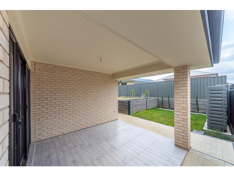 14 Amblemead Drive, Mount Barker SA 5251