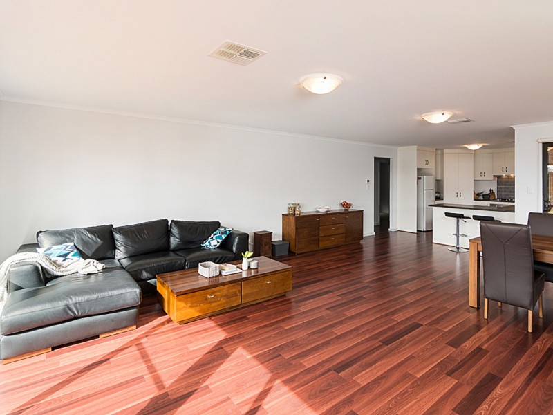32 Carlson Street, Mount Barker SA 5251