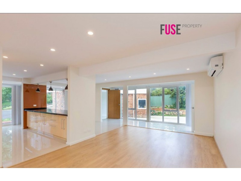 12 BIRD PLACE, Flynn ACT 2615