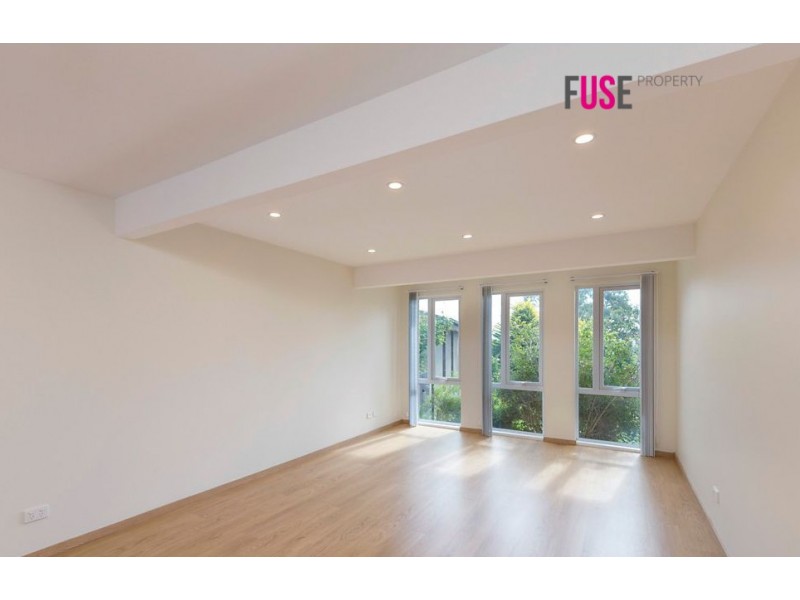 12 BIRD PLACE, Flynn ACT 2615