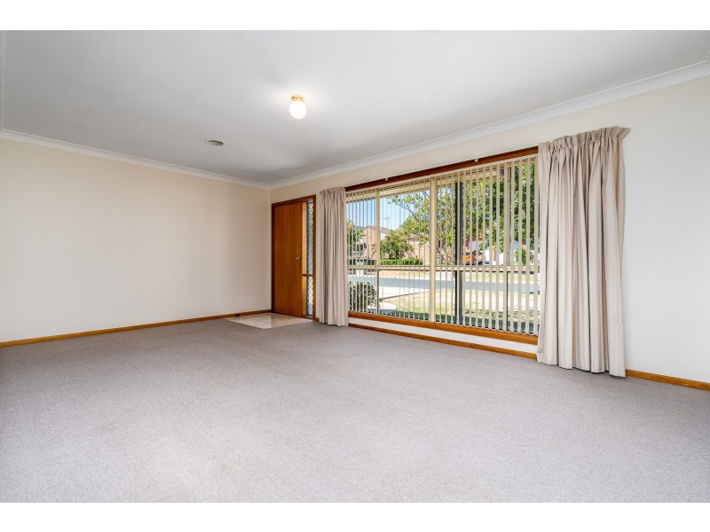 5/1 Walker Crescent, Jerrabomberra NSW 2619