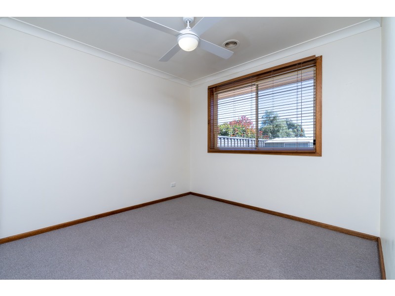 5/1 Walker Crescent, Jerrabomberra NSW 2619