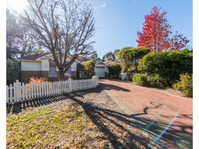 19 Rosewood Glen, Jerrabomberra NSW 2619