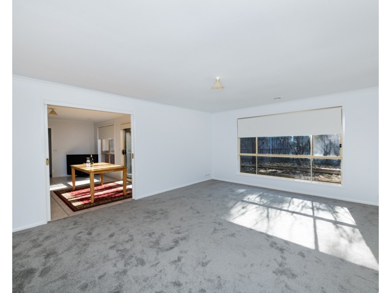 19 Rosewood Glen, Jerrabomberra NSW 2619