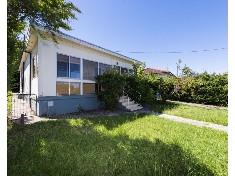 25 Blackall Avenue, Crestwood NSW 2620