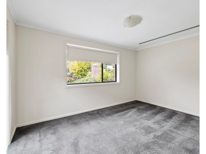 98 Hopetoun Circuit, Yarralumla ACT 2600