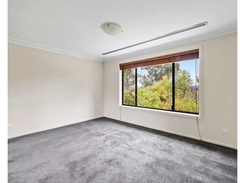 98 Hopetoun Circuit, Yarralumla ACT 2600