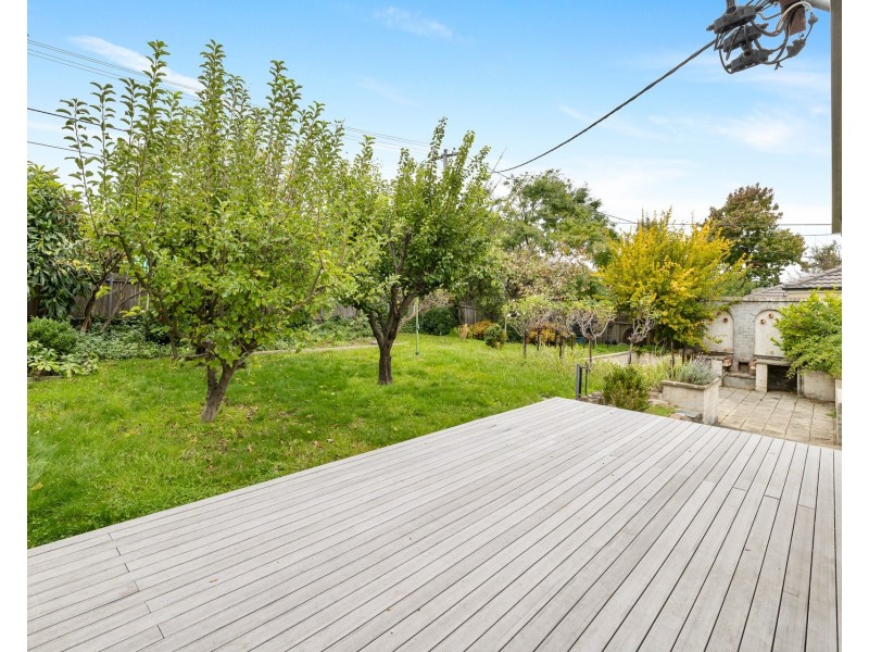 98 Hopetoun Circuit, Yarralumla ACT 2600