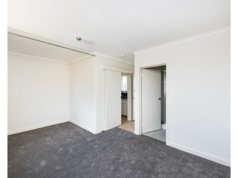 34/25 Macquoid Street, Queanbeyan East NSW 2620