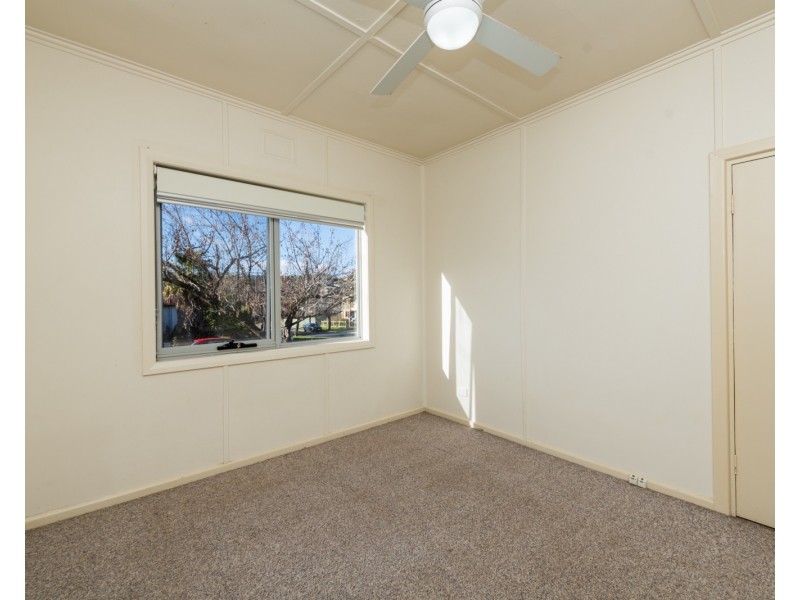 26 Sunnybar Parade, Karabar NSW 2620