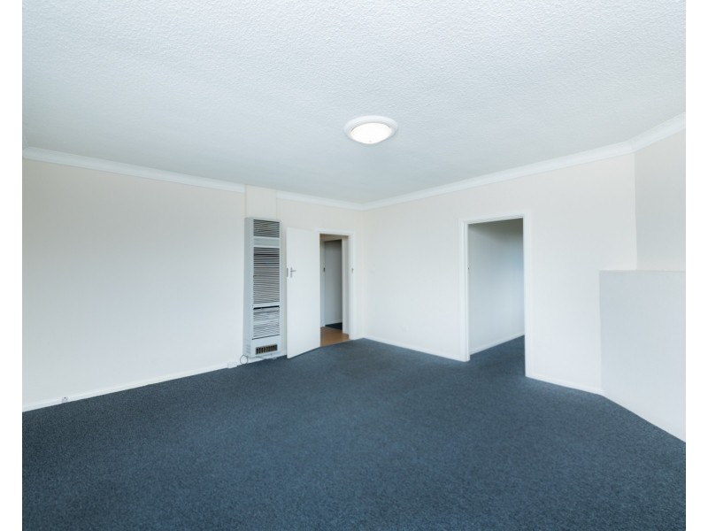 18 Southbar Road, Karabar NSW 2620