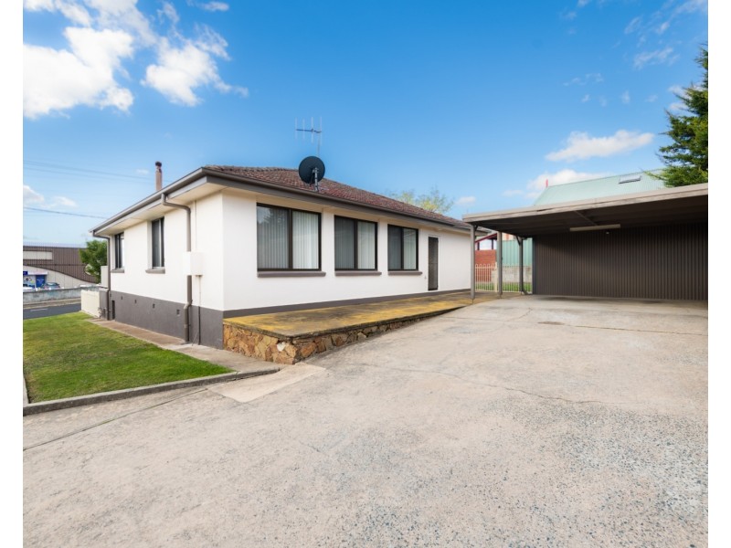 18 Southbar Road, Karabar NSW 2620