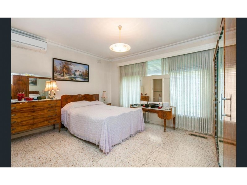 1 Hughes Parade, Reservoir VIC 3073