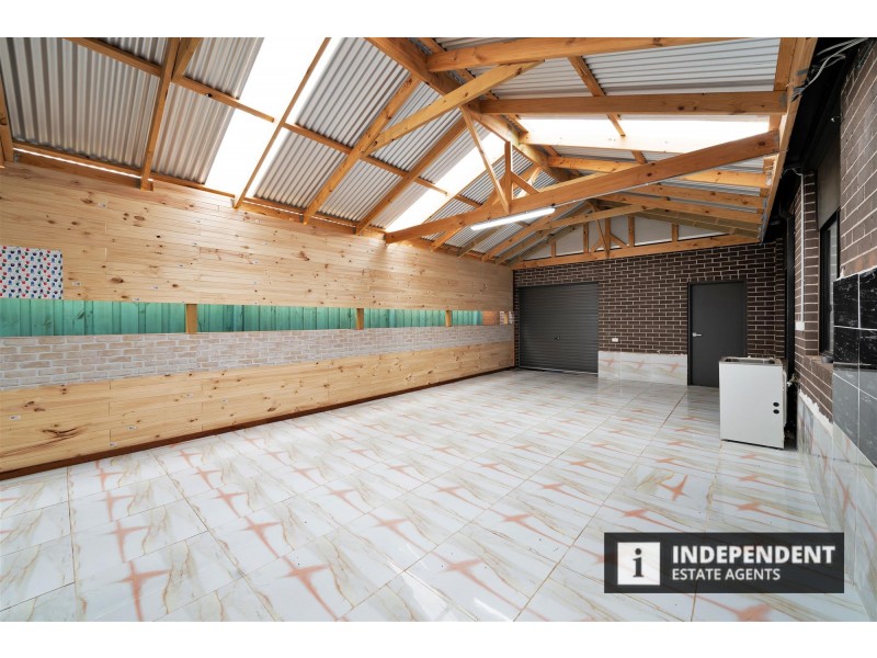 20 Canterbury cct, Melton South VIC 3338