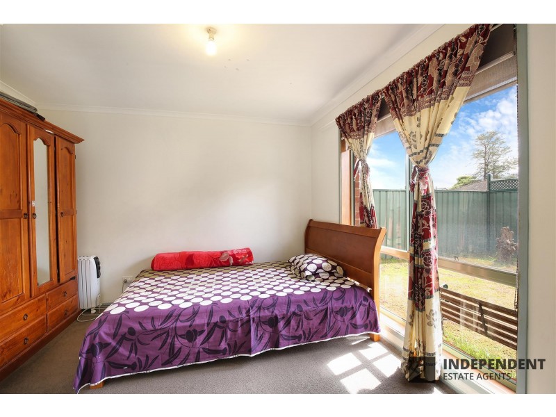 18 Flinders road, Melton South VIC 3338