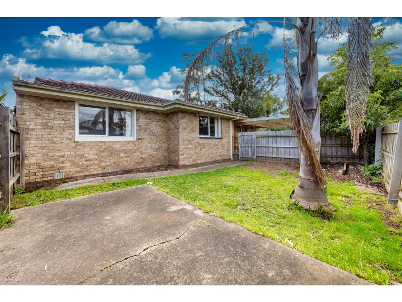 6 Latrobe street, Cranbourne VIC 3977