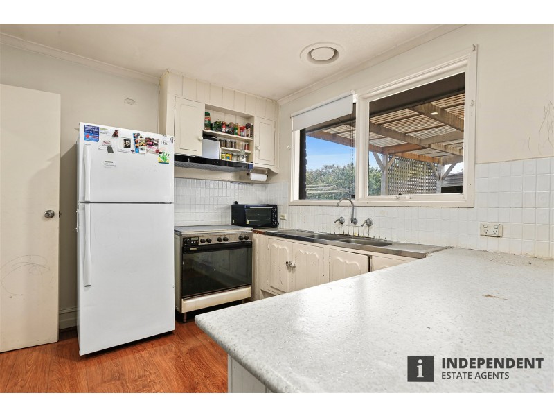 26 Fraser street, Melton South VIC 3338
